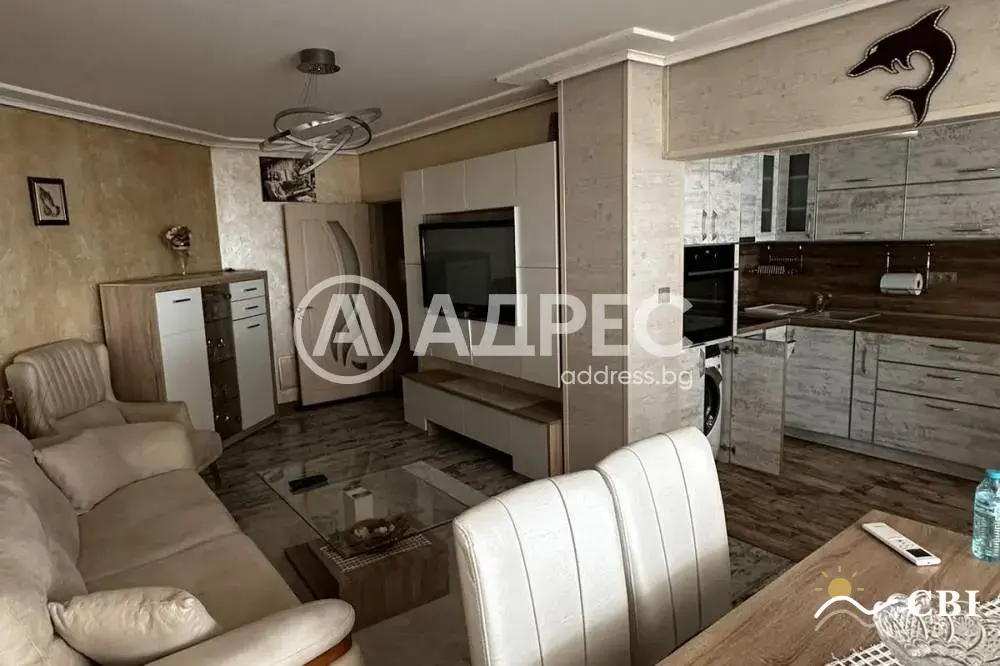 Apartment, 2-room, 70 m², in Burgas. Photo 6 of 10. Burgas, Black Sea, Bulgaria. Cheap Beach Holiday.