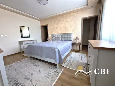 Apartment, 3-room, 118 m², in Varna. Photo 5 of 13. Varna, Black Sea, Bulgaria. Cheap Beach Holiday.