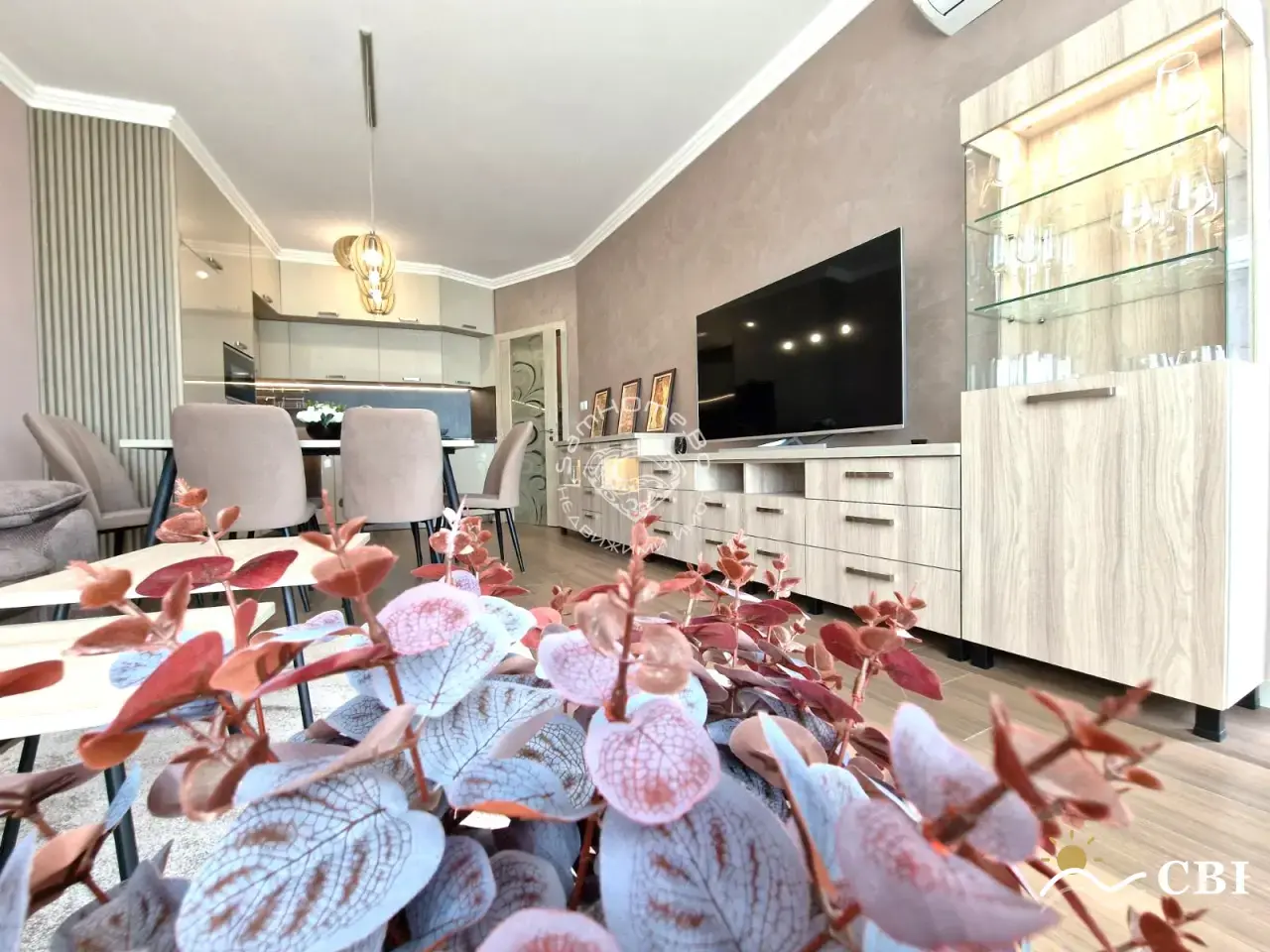 Apartment, 1-room, 70 m², in Varna. Photo 4 of 13. Varna, Black Sea, Bulgaria. Cheap Beach Holiday.