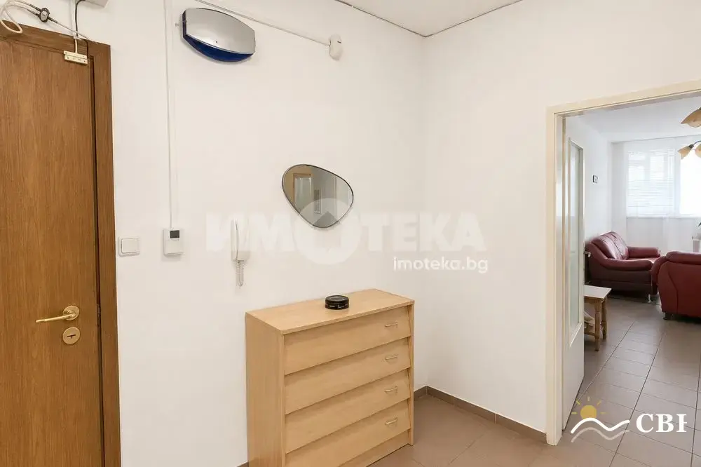 Apartment, 3-room, 140 m², in Varna. Photo 9 of 16. Varna, Black Sea, Bulgaria. Cheap Beach Holiday.