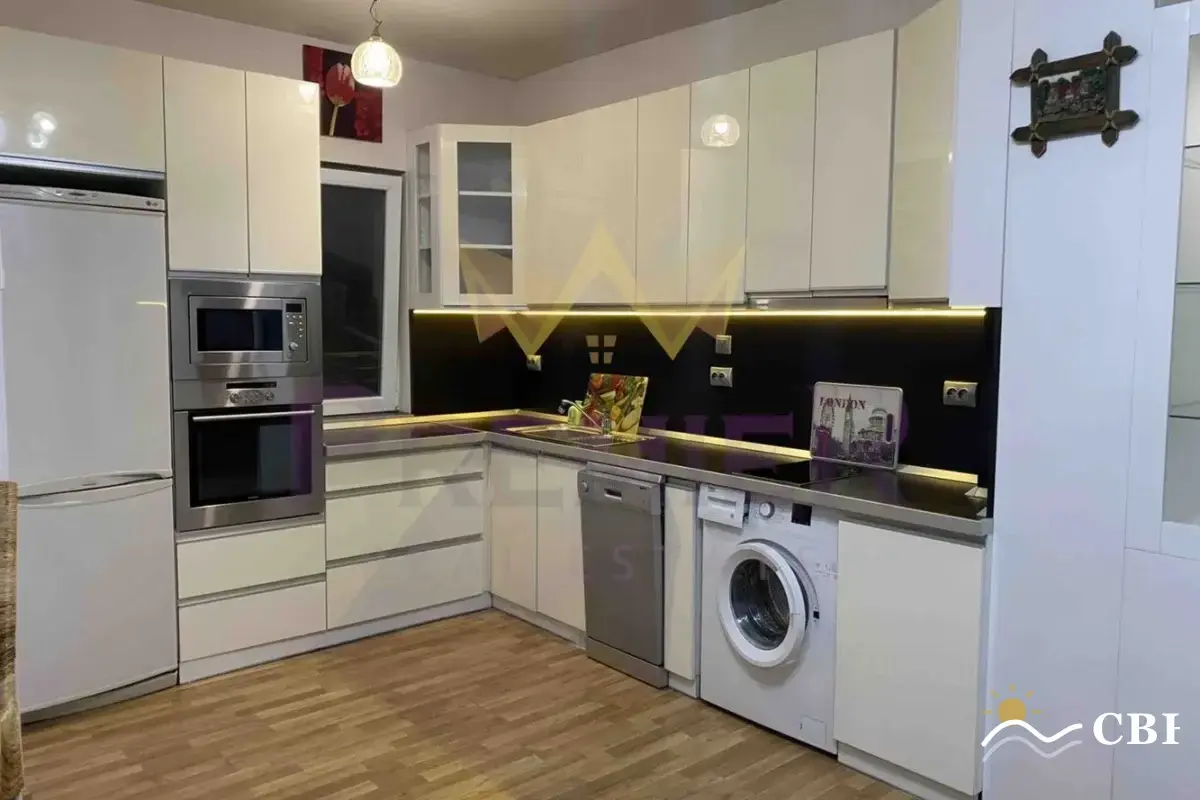 Apartment, 3-room, 90 m², in Varna. Photo 6 of 16. Varna, Black Sea, Bulgaria. Cheap Beach Holiday.