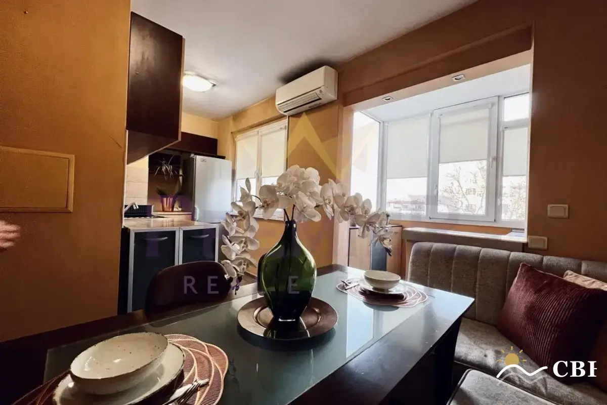 Apartment, 3-room, 80 m², in Varna. Photo 1 of 16. Varna, Black Sea, Bulgaria. Cheap Beach Holiday.
