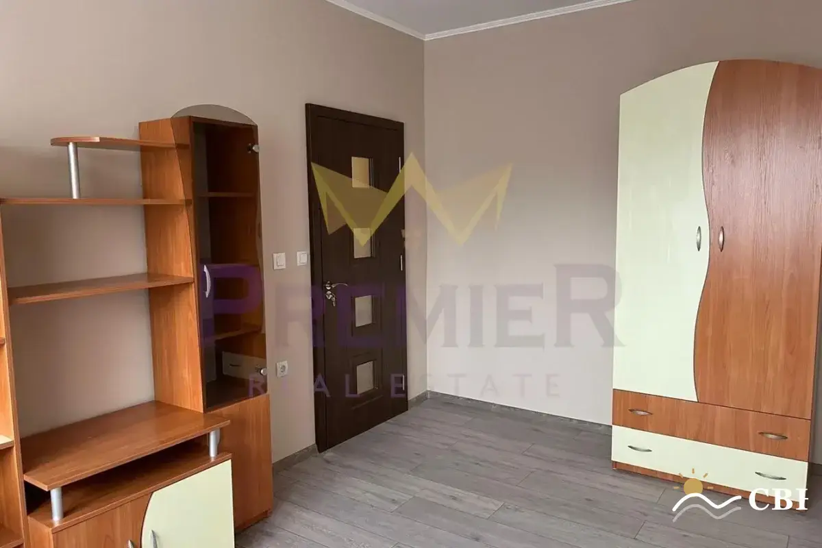 Apartment, 2-room, 50 m², in Varna. Photo 4 of 12. Varna, Black Sea, Bulgaria. Cheap Beach Holiday.