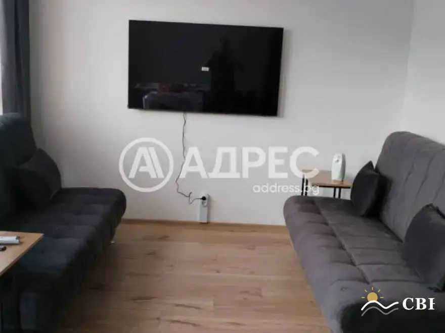 Apartment, 2-room, 68 m², in Burgas. Photo 2 of 7. Burgas, Black Sea, Bulgaria. Cheap Beach Holiday.