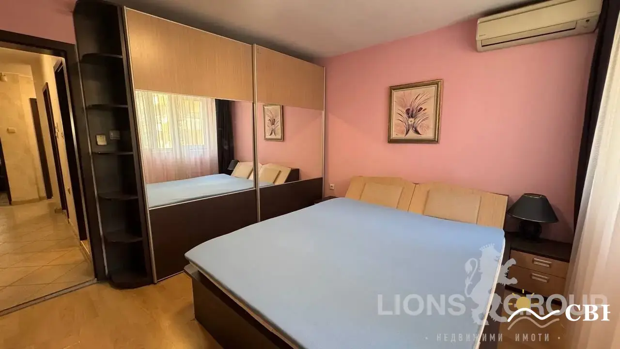 Apartment, 3-room, 170 m², in Varna. Photo 8 of 14. Varna, Black Sea, Bulgaria. Cheap Beach Holiday.
