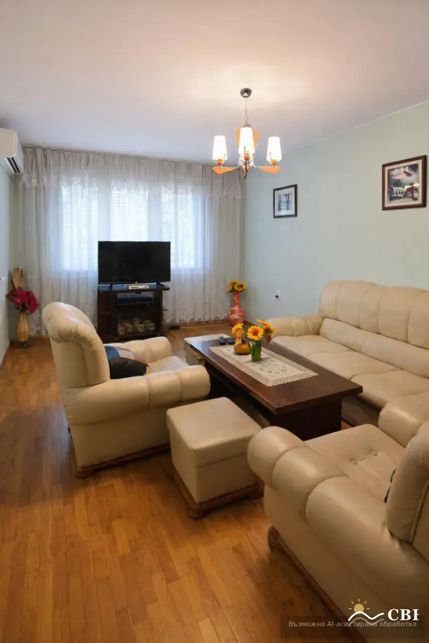 Apartment, 4-room, 102 m², in Varna. Photo 1 of 10. Varna, Black Sea, Bulgaria. Cheap Beach Holiday.