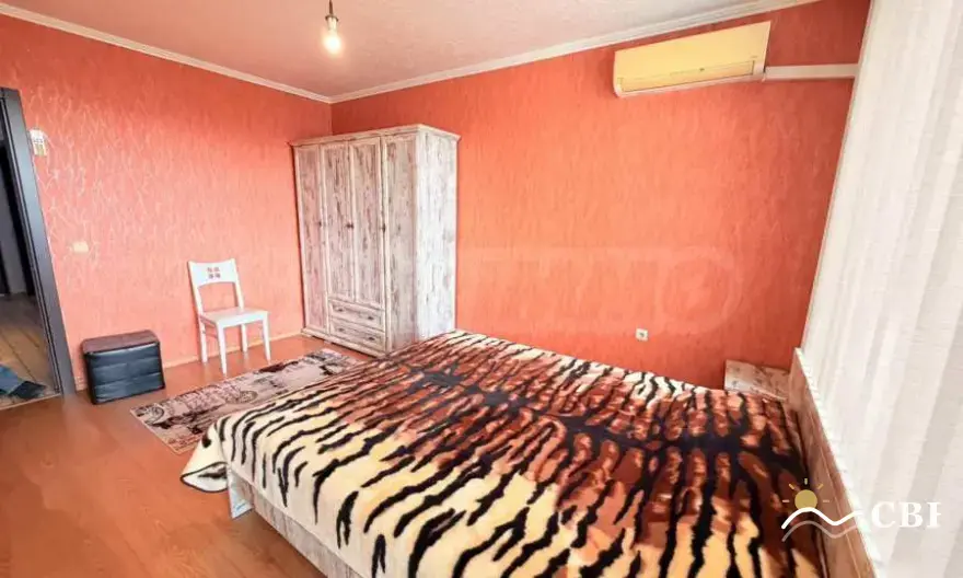 Apartment, 2-room, 60 m², in Burgas. Photo 8 of 12. Burgas, Black Sea, Bulgaria. Cheap Beach Holiday.
