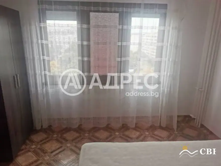 Apartment, 2-room, 60 m², in Burgas. Photo 1 of 16. Burgas, Black Sea, Bulgaria. Cheap Beach Holiday.