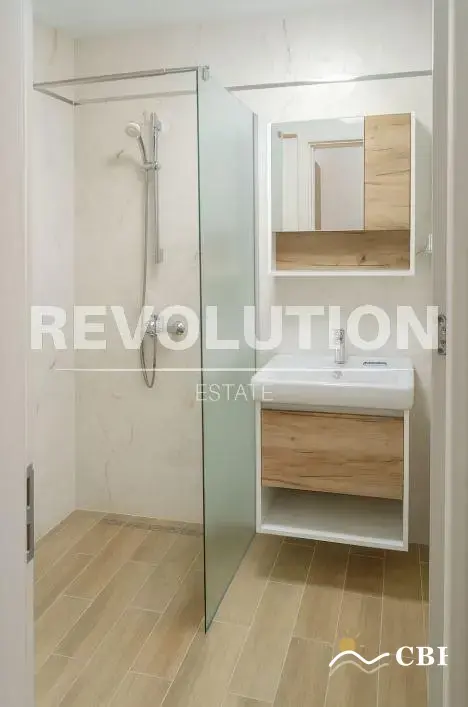 Apartment, 3-room, 85 m², in Varna. Photo 6 of 7. Varna, Black Sea, Bulgaria. Cheap Beach Holiday.