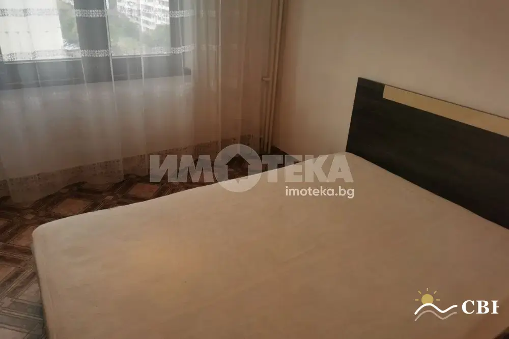 Apartment, 2-room, 60 m², in Burgas. Photo 4 of 16. Burgas, Black Sea, Bulgaria. Cheap Beach Holiday.
