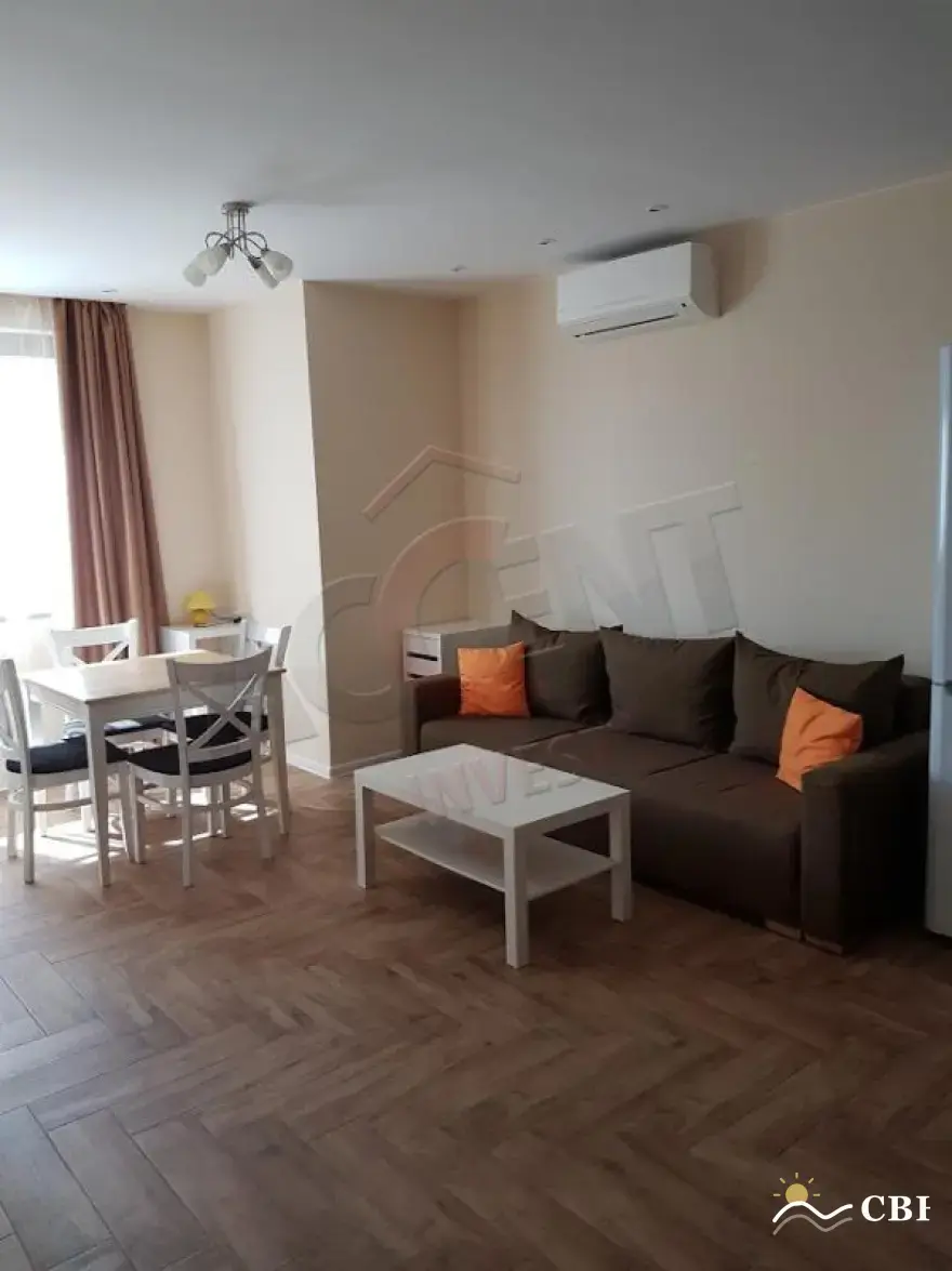 Apartment, 3-room, 85 m², in Varna. Photo 4 of 12. Varna, Black Sea, Bulgaria. Cheap Beach Holiday.