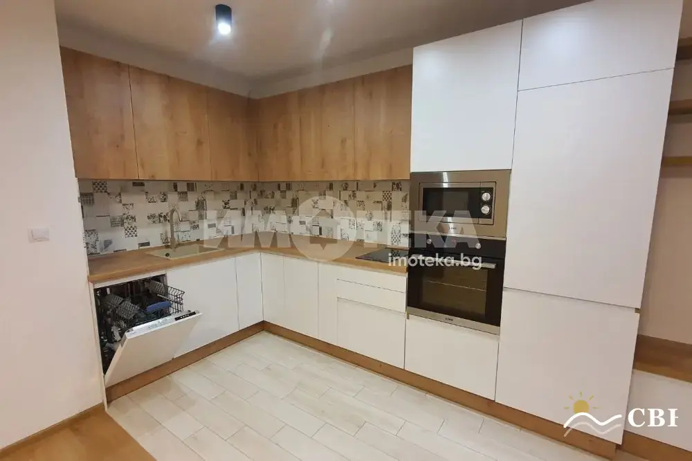 Apartment, 3-room, 100 m², in Kableshkovo. Photo 1 of 11. Kableshkovo, Black Sea, Bulgaria. Cheap Beach Holiday.