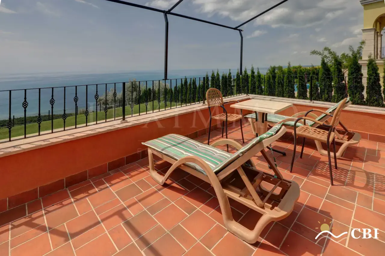 House, 1-room, 360 m², in Balchik. Photo 2 of 16. Balchik, Black Sea, Bulgaria. Cheap Beach Holiday.