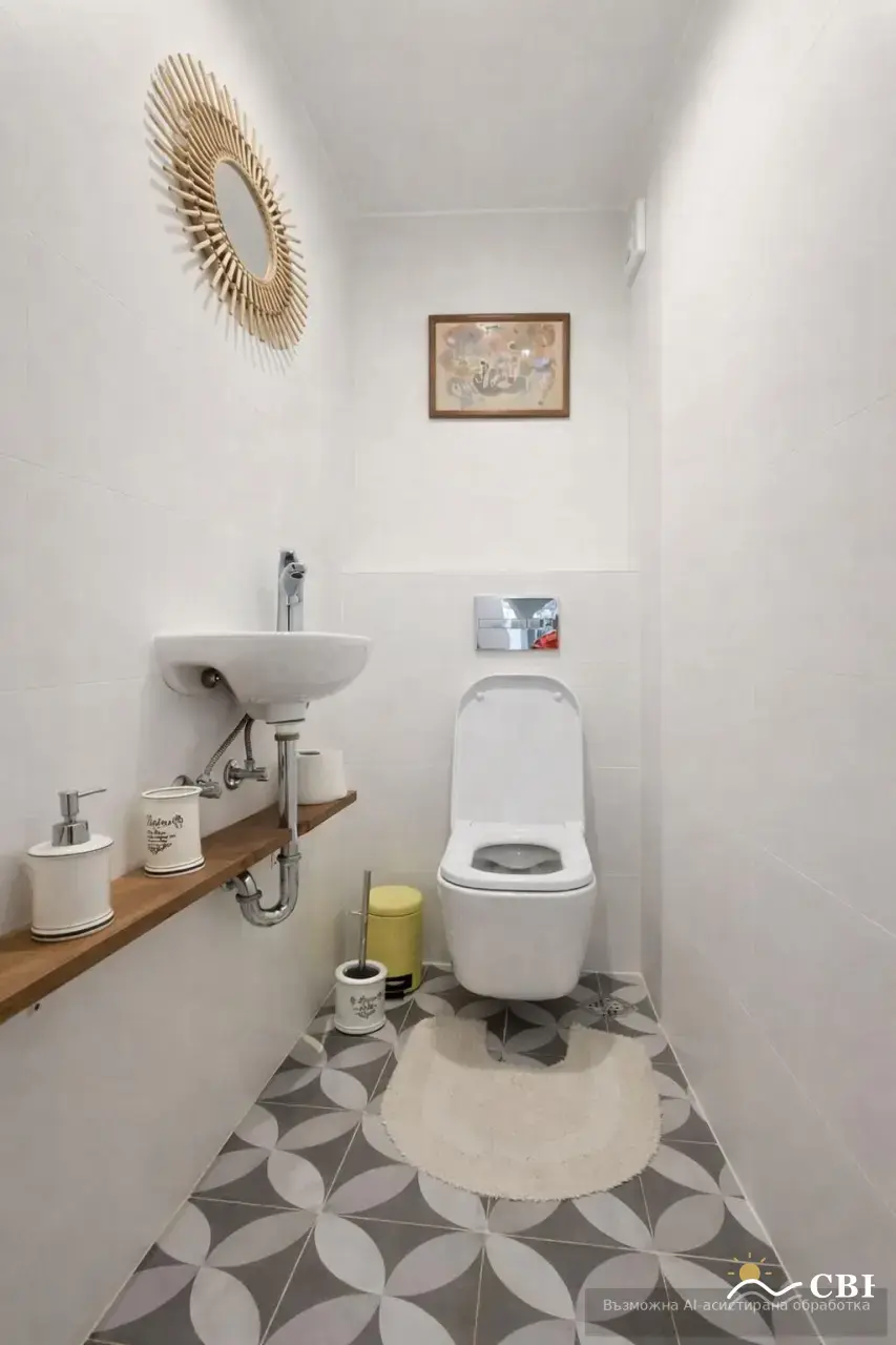 Apartment, 3-room, 101 m², in Burgas. Photo 6 of 6. Burgas, Black Sea, Bulgaria. Cheap Beach Holiday.