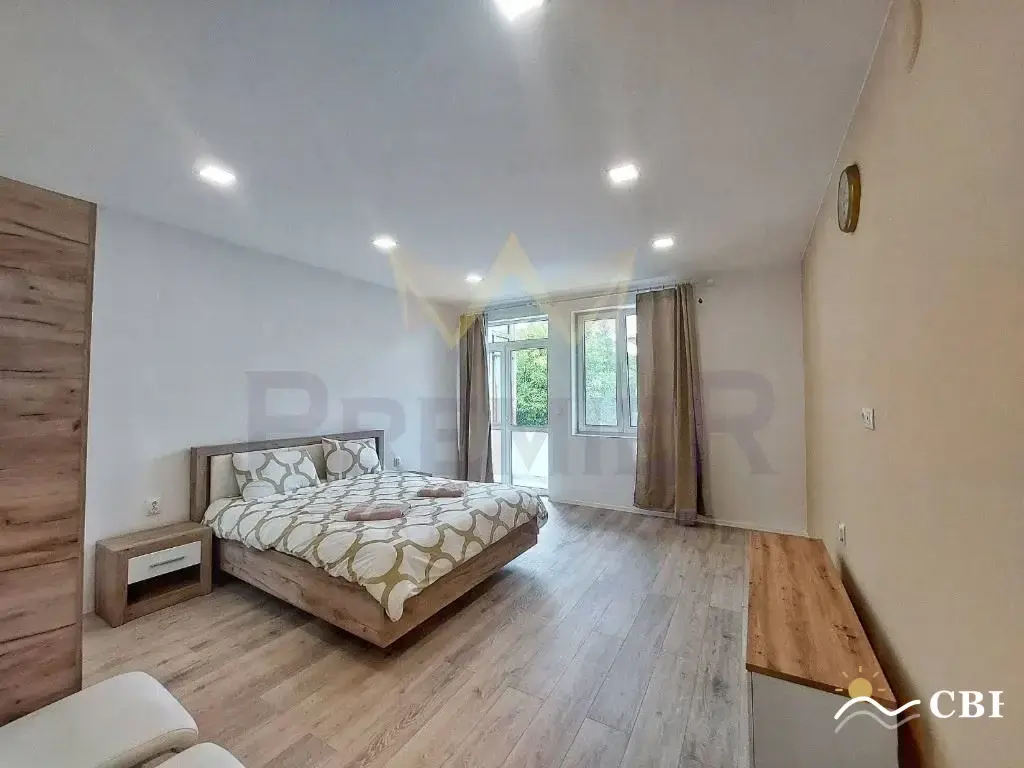 Apartment, 3-room, 91 m², in Varna. Photo 8 of 10. Varna, Black Sea, Bulgaria. Cheap Beach Holiday.