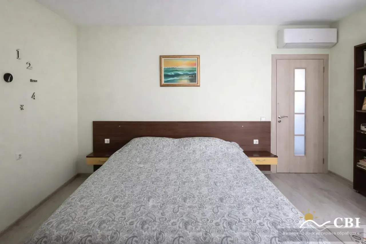 Apartment, 3-room, 65 m², in Varna. Photo 3 of 6. Varna, Black Sea, Bulgaria. Cheap Beach Holiday.