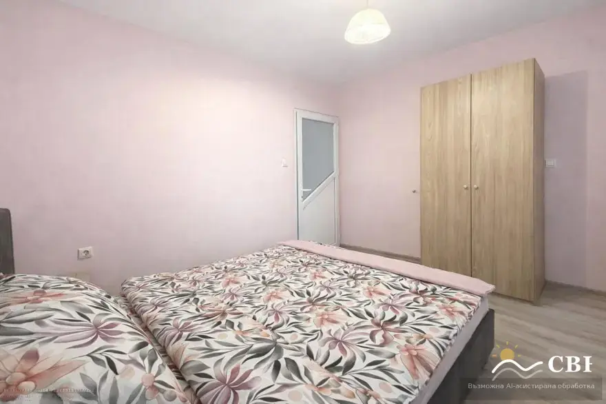 Apartment, 3-room, 90 m², in Varna. Photo 7 of 8. Varna, Black Sea, Bulgaria. Cheap Beach Holiday.