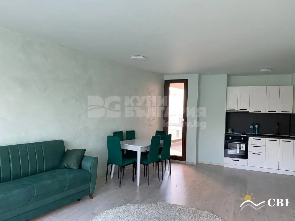 Apartment, 4-room, 125 m², in Varna. Photo 1 of 14. Varna, Black Sea, Bulgaria. Cheap Beach Holiday.
