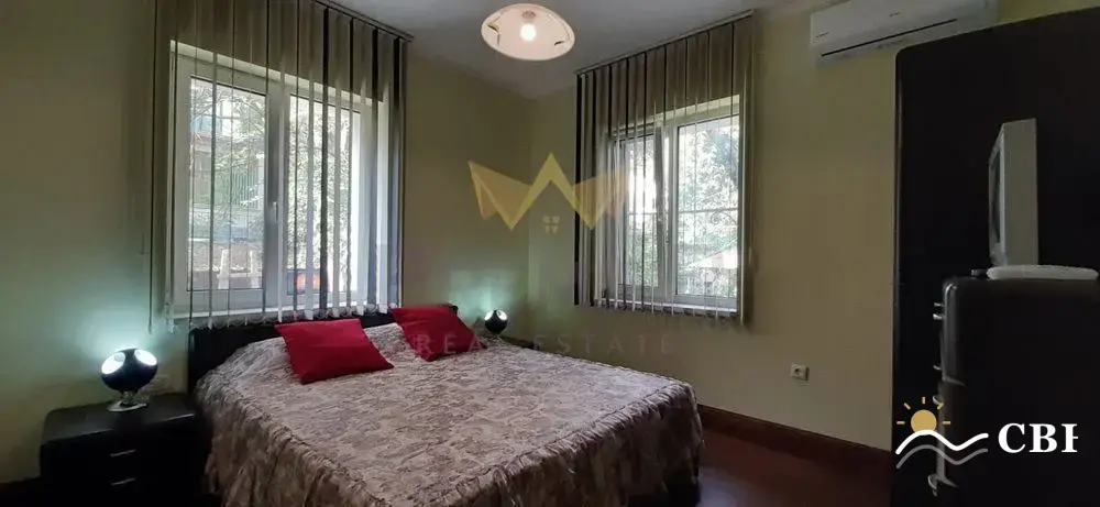 Apartment, 4-room, 130 m², in Varna. Photo 4 of 11. Varna, Black Sea, Bulgaria. Cheap Beach Holiday.