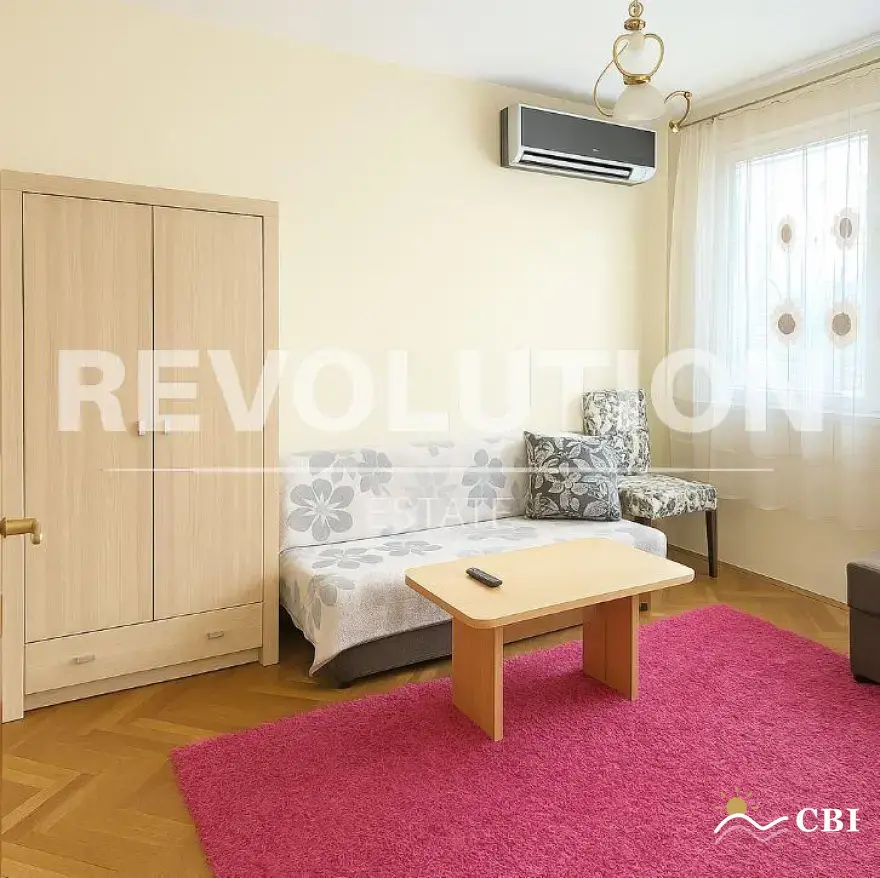 Apartment, 3-room, 92 m², in Varna. Photo 1 of 5. Varna, Black Sea, Bulgaria. Cheap Beach Holiday.
