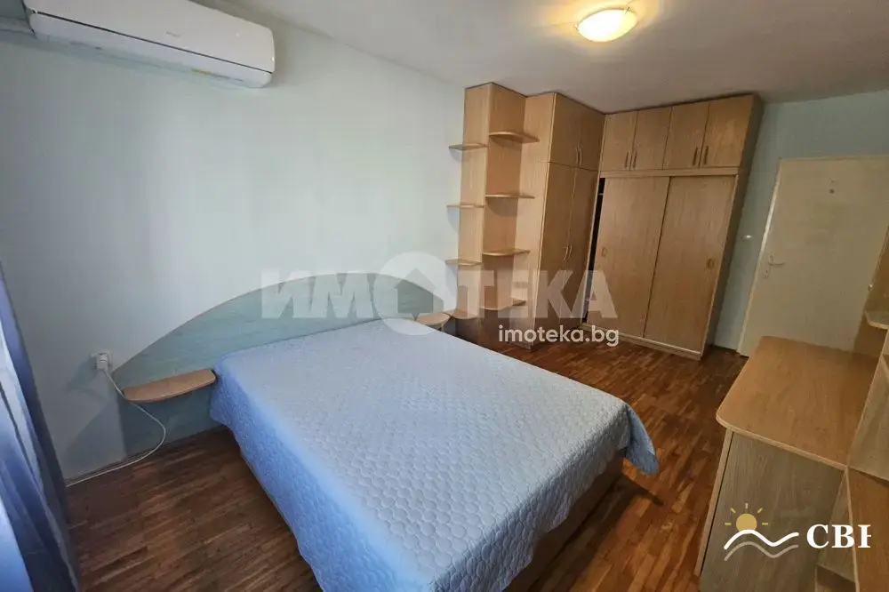Apartment, 3-room, 85 m², in Varna. Photo 2 of 9. Varna, Black Sea, Bulgaria. Cheap Beach Holiday.