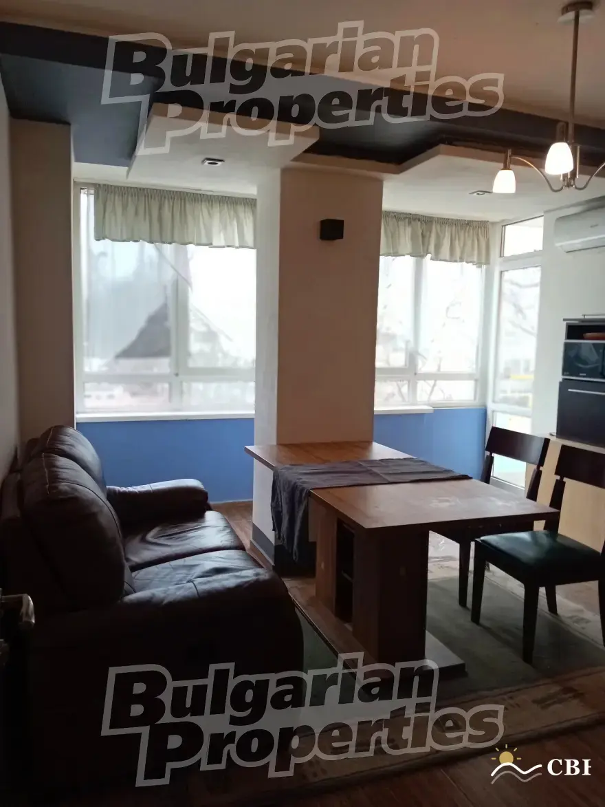 Apartment, 4-room, 97 m², in Varna. Photo 1 of 11. Varna, Black Sea, Bulgaria. Cheap Beach Holiday.