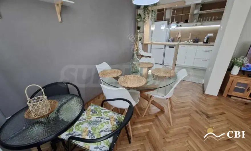 Apartment, 3-room, 100 m², in Varna. Photo 5 of 16. Varna, Black Sea, Bulgaria. Cheap Beach Holiday.