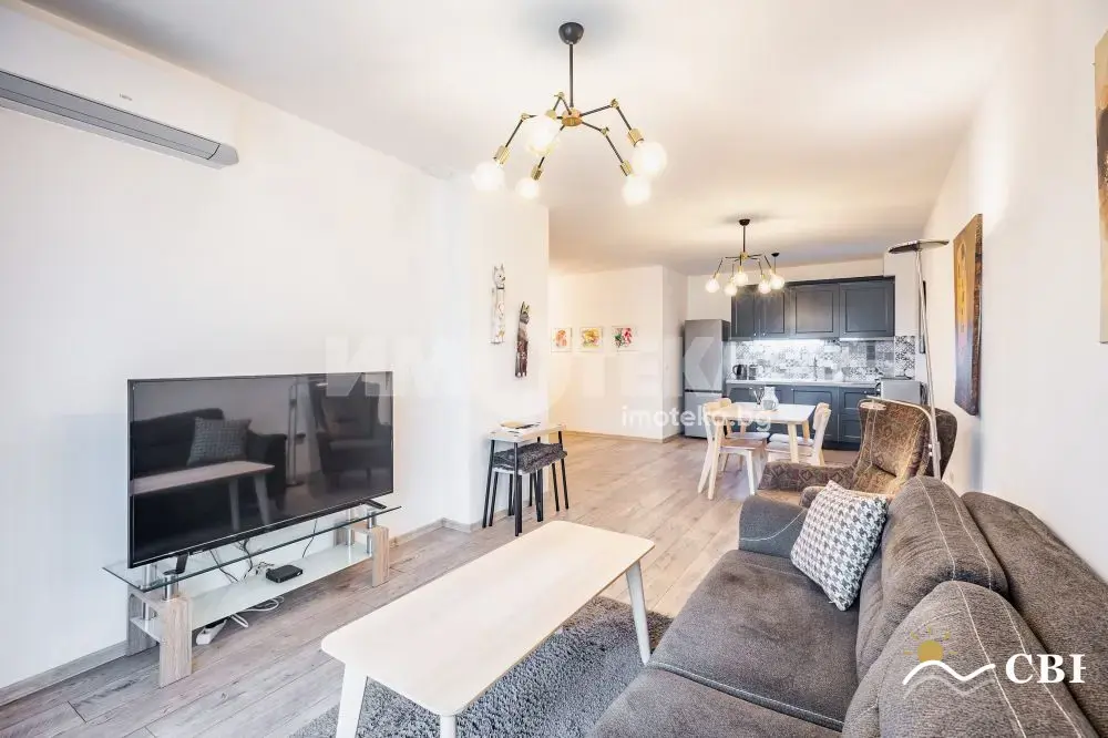 Apartment, 2-room, 75 m², in Varna. Photo 2 of 9. Varna, Black Sea, Bulgaria. Cheap Beach Holiday.
