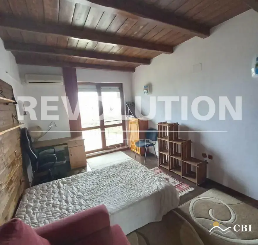 House, 1-room, 95 m², in Vinitsa. Photo 4 of 6. Vinitsa, Black Sea, Bulgaria. Cheap Beach Holiday.