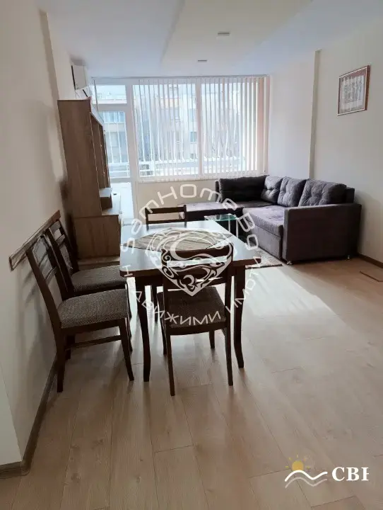 Apartment, 1-room, 80 m², in Varna. Photo 1 of 9. Varna, Black Sea, Bulgaria. Cheap Beach Holiday.