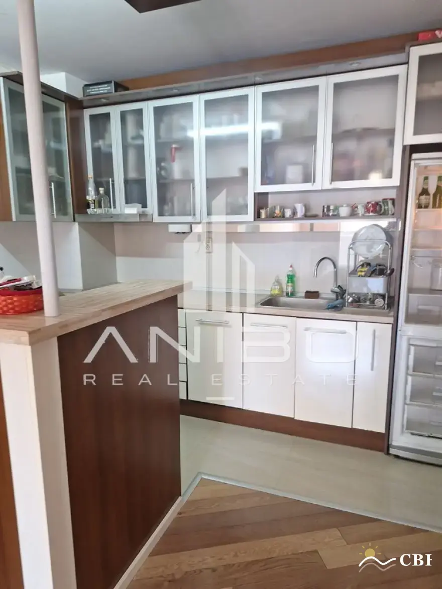 Apartment, 3-room, 108 m², in Varna. Photo 1 of 12. Varna, Black Sea, Bulgaria. Cheap Beach Holiday.
