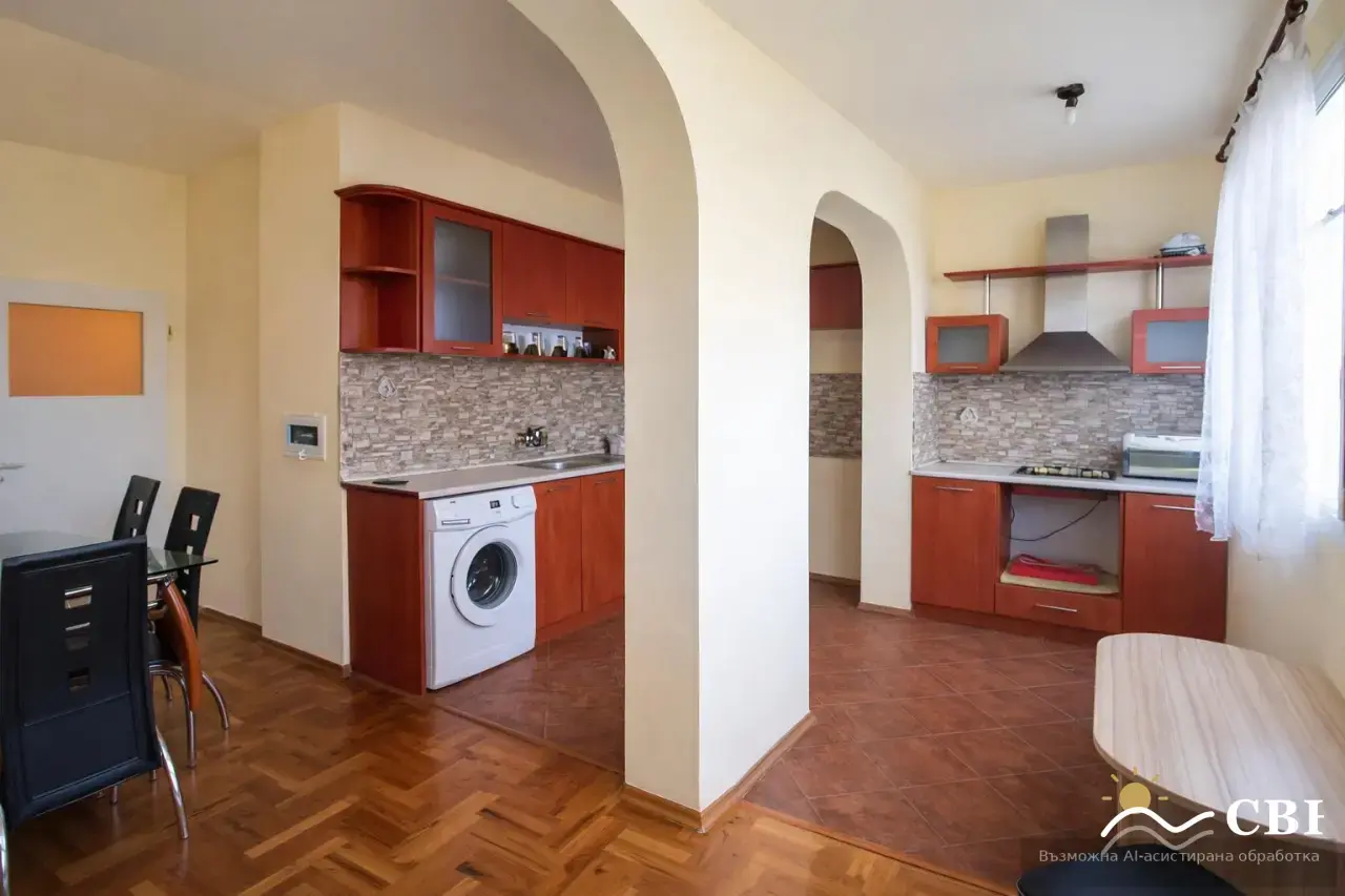 Apartment, 3-room, 100 m², in Varna. Photo 2 of 6. Varna, Black Sea, Bulgaria. Cheap Beach Holiday.