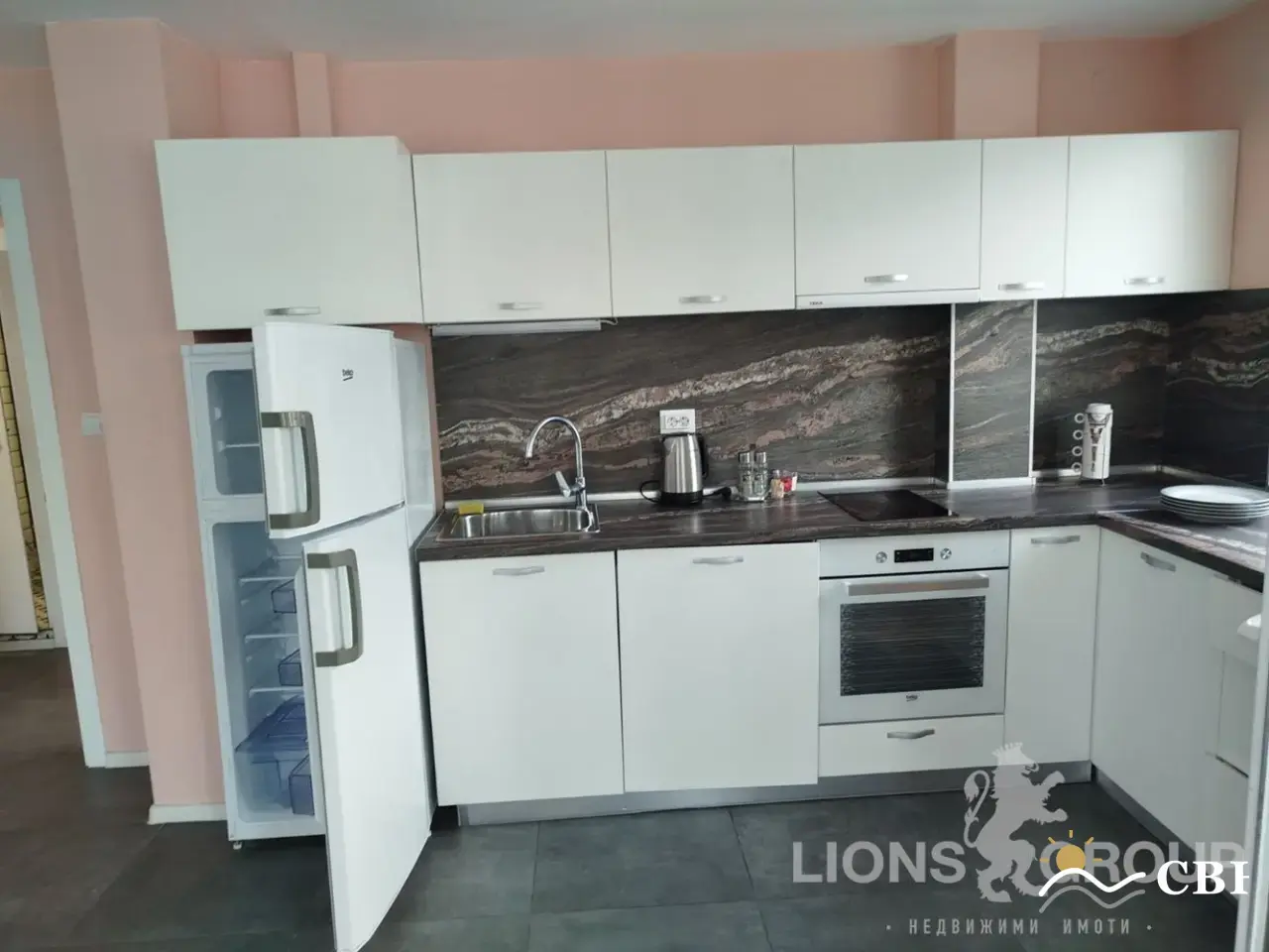Apartment, 1-room, 58 m², in Varna. Photo 5 of 16. Varna, Black Sea, Bulgaria. Cheap Beach Holiday.