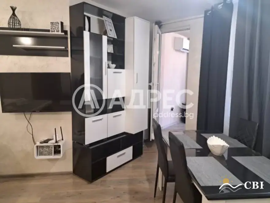 Apartment, 2-room, 55 m², in Burgas. Photo 7 of 12. Burgas, Black Sea, Bulgaria. Cheap Beach Holiday.