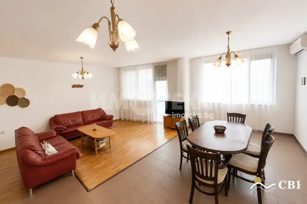 Apartment, 3-room, 140 m², in Varna. Photo 4 of 16. Varna, Black Sea, Bulgaria. Cheap Beach Holiday.
