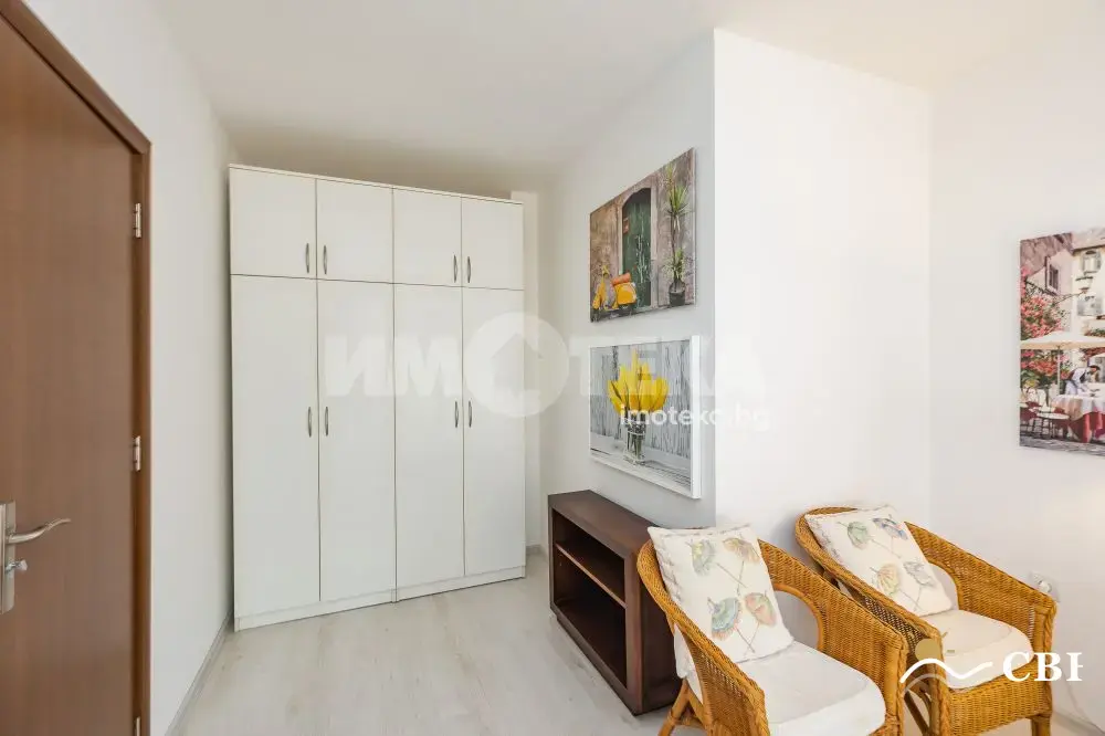 Apartment, 3-room, 100 m², in Varna. Photo 9 of 15. Varna, Black Sea, Bulgaria. Cheap Beach Holiday.