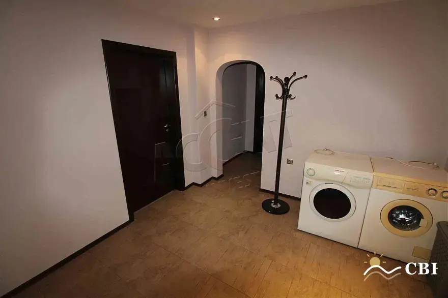 Apartment, 3-room, 115 m², in Varna. Photo 7 of 15. Varna, Black Sea, Bulgaria. Cheap Beach Holiday.