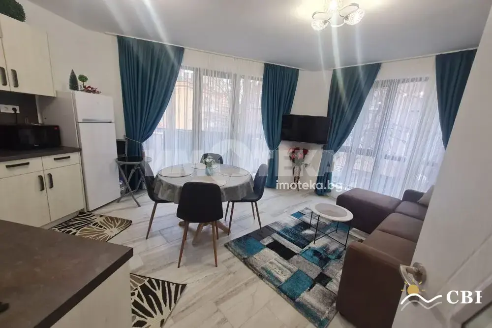 Apartment, 3-room, 80 m², in Varna. Photo 1 of 10. Varna, Black Sea, Bulgaria. Cheap Beach Holiday.