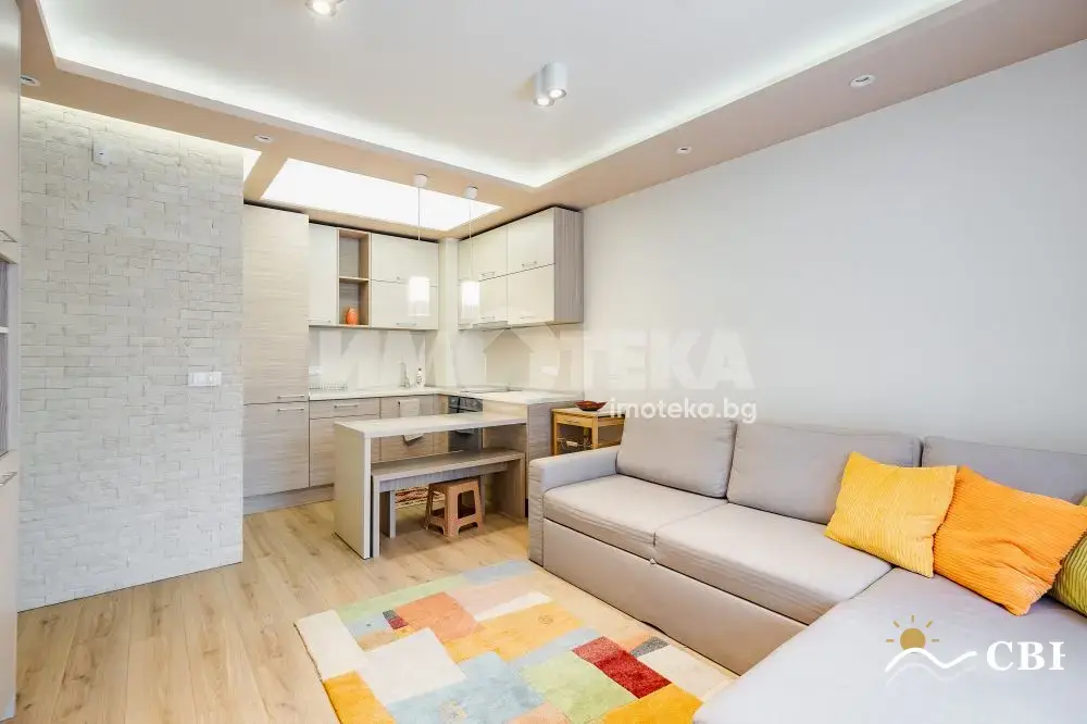 Apartment, 2-room, 50 m², in Varna. Photo 2 of 16. Varna, Black Sea, Bulgaria. Cheap Beach Holiday.