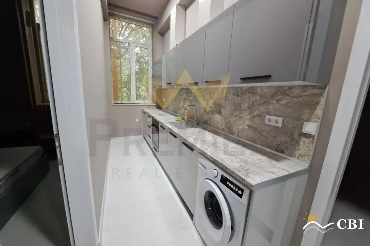 Apartment, 3-room, 120 m², in Varna. Photo 2 of 11. Varna, Black Sea, Bulgaria. Cheap Beach Holiday.