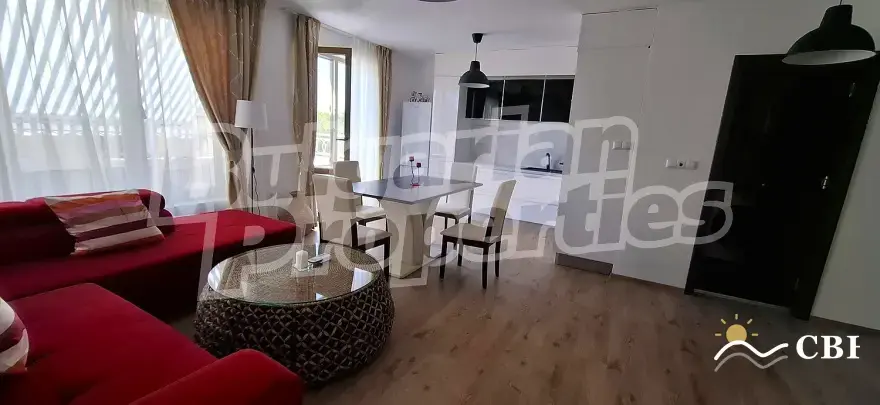 Apartment, 3-room, 123 m², in Burgas. Photo 3 of 16. Burgas, Black Sea, Bulgaria. Cheap Beach Holiday.