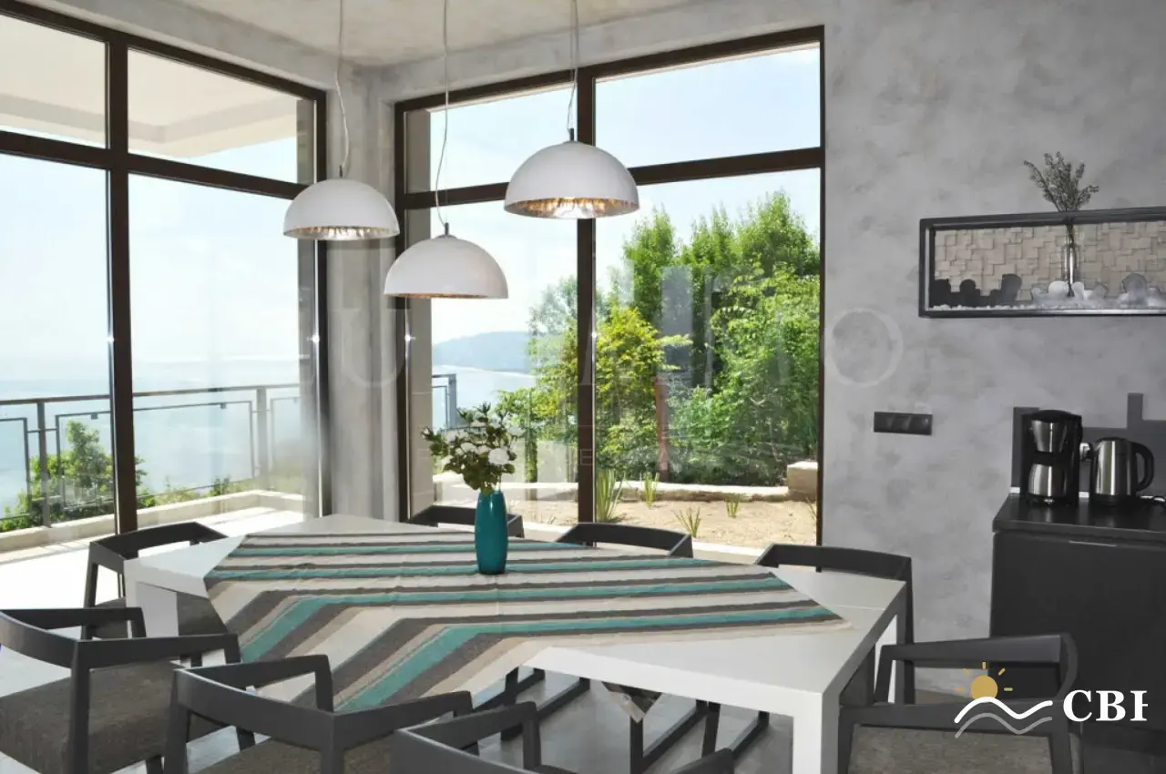 House, 1-room, 350 m², in Obrochishte. Photo 7 of 16. Obrochishte, Black Sea, Bulgaria. Cheap Beach Holiday.