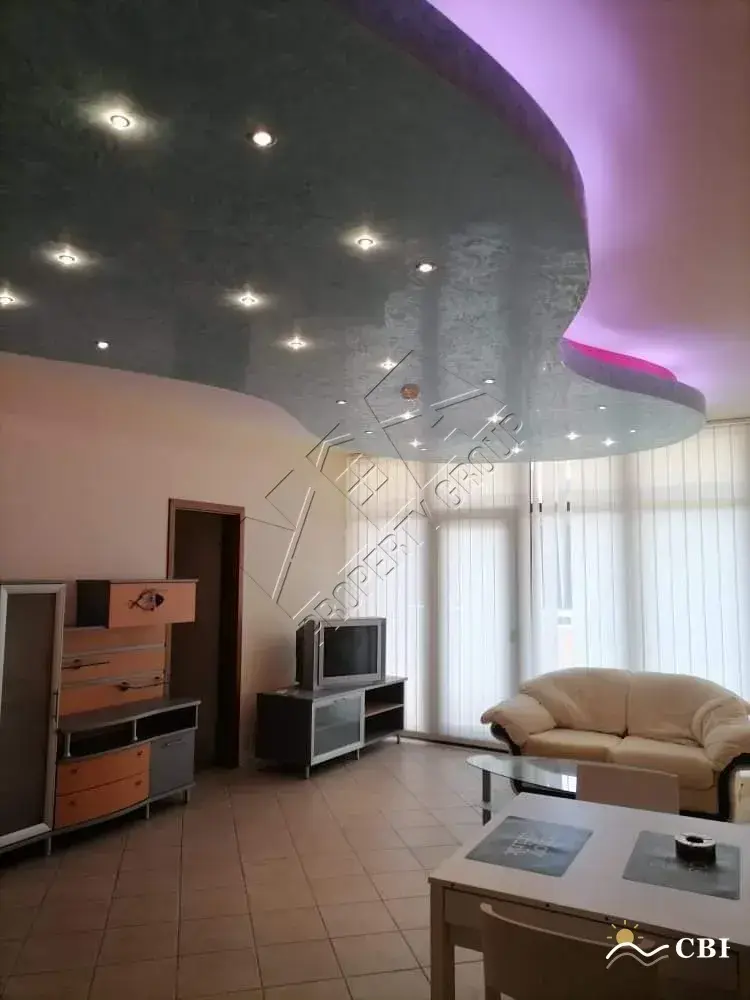 Apartment, 2-room, 100 m², in Sunny Beach. Photo 1 of 8. Sunny Beach, Black Sea, Bulgaria. Cheap Beach Holiday.
