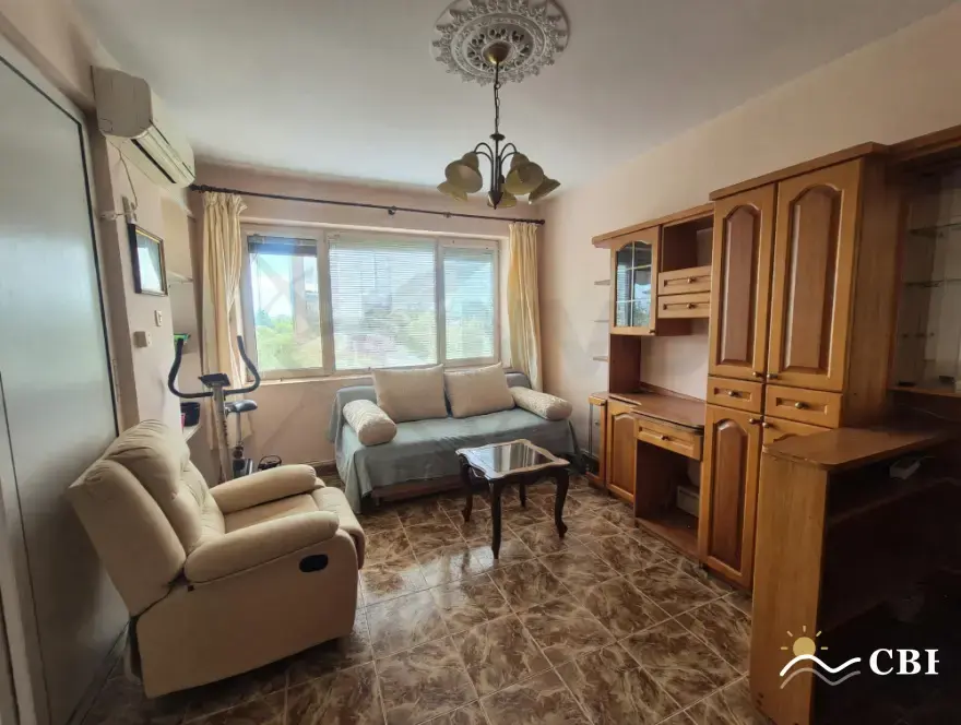 Apartment, 4-room, 100 m², in Varna. Photo 8 of 9. Varna, Black Sea, Bulgaria. Cheap Beach Holiday.