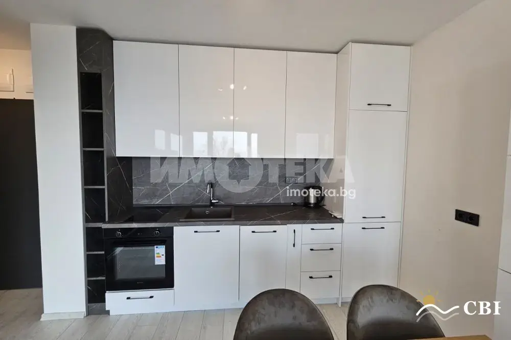 Apartment, 2-room, 63 m², in Varna. Photo 8 of 11. Varna, Black Sea, Bulgaria. Cheap Beach Holiday.