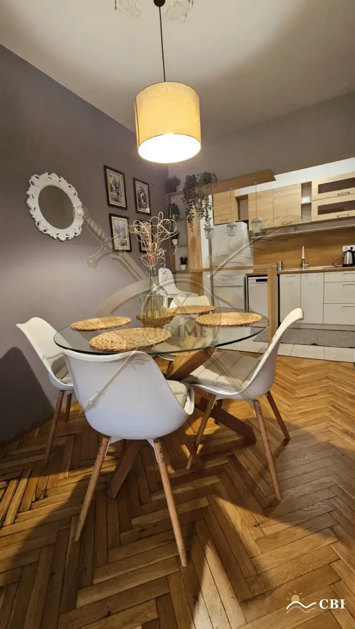 Apartment, 3-room, 100 m², in Varna. Photo 6 of 9. Varna, Black Sea, Bulgaria. Cheap Beach Holiday.