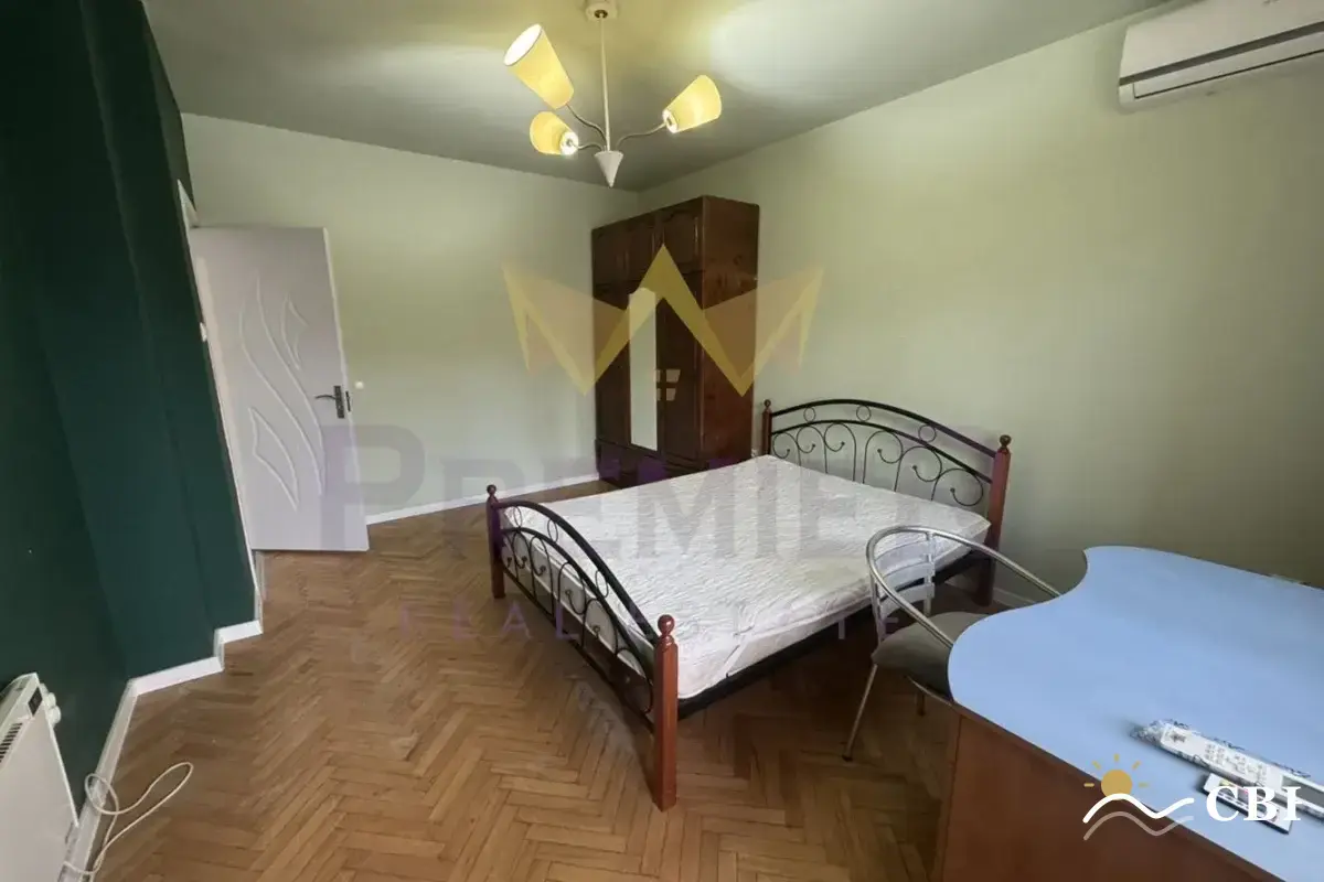 Apartment, 4-room, 120 m², in Varna. Photo 8 of 12. Varna, Black Sea, Bulgaria. Cheap Beach Holiday.