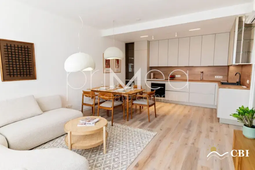 Apartment, 2-room, 110 m², in Burgas. Photo 1 of 11. Burgas, Black Sea, Bulgaria. Cheap Beach Holiday.