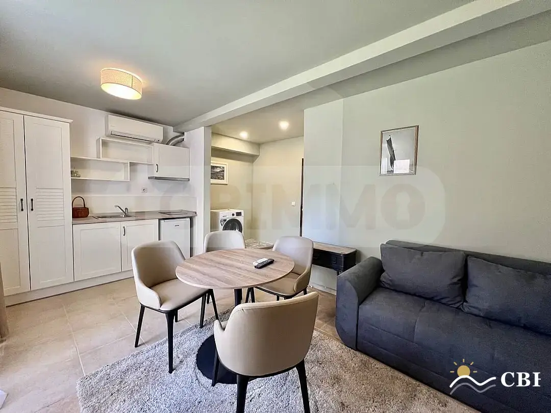 Apartment, 1-room, 60 m², in St. St. Konstantin and Elena. Photo 2 of 9. St. St. Konstantin and Elena, Black Sea, Bulgaria. Cheap Beach Holiday.