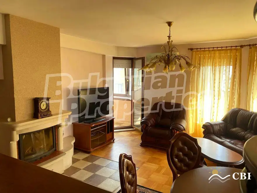 Apartment, 4-room, 135 m², in Varna. Photo 1 of 16. Varna, Black Sea, Bulgaria. Cheap Beach Holiday.